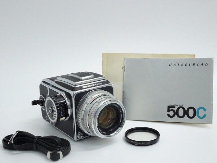 大阪府大阪市にて、HASSELBLAD 500CCarl Zeiss Planar T 80mm F2.8 中判 フィルムカメラを買い取らせていただきました